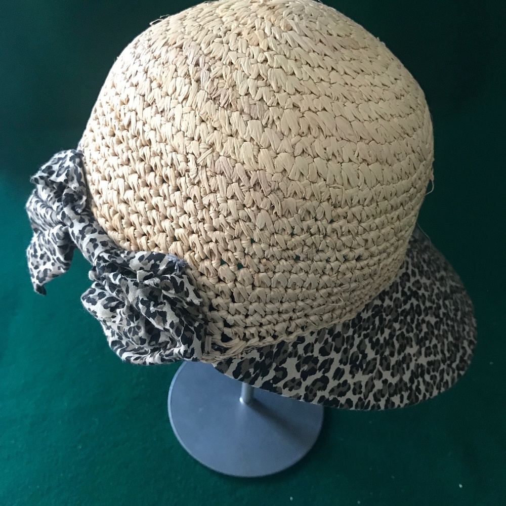 Straw Hat - Picture 3 of 3